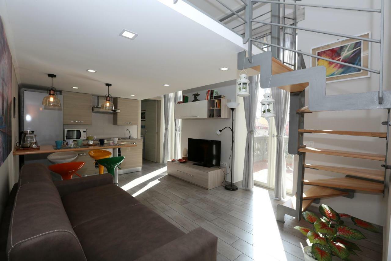 Rosa Apartment Neapel